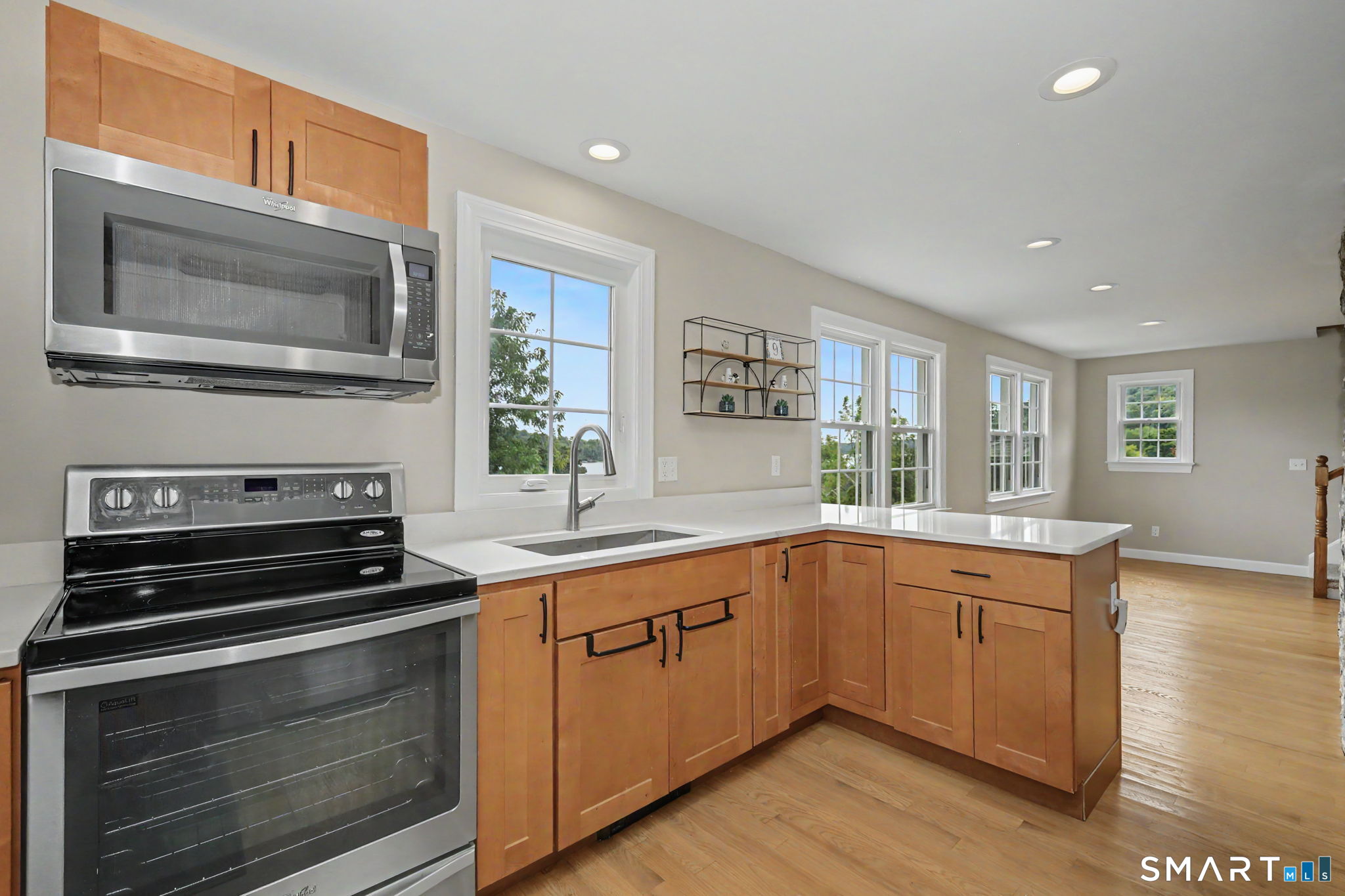 9 Candlewood Knolls Road Property Photo 7