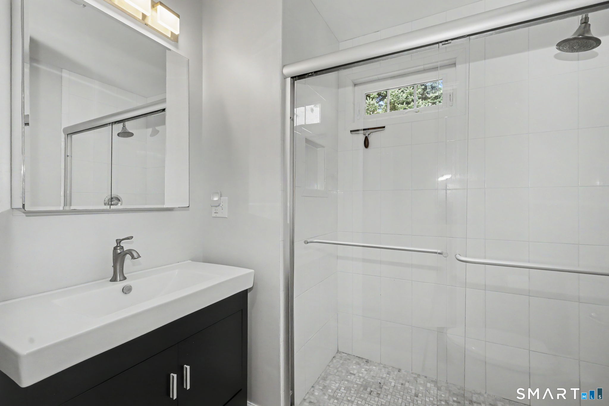 9 Candlewood Knolls Road Property Photo 13