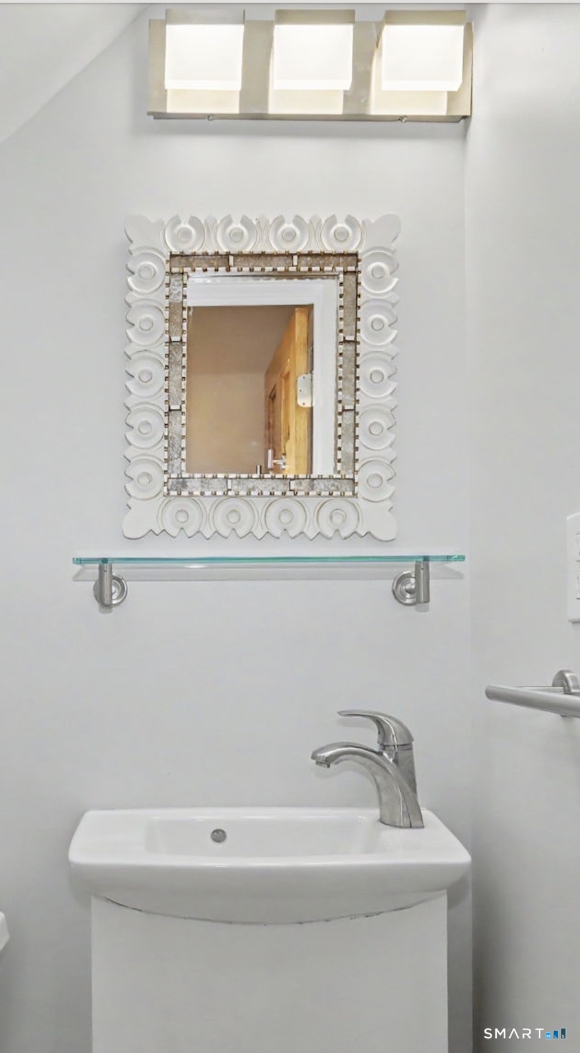 9 Candlewood Knolls Road Property Photo 15