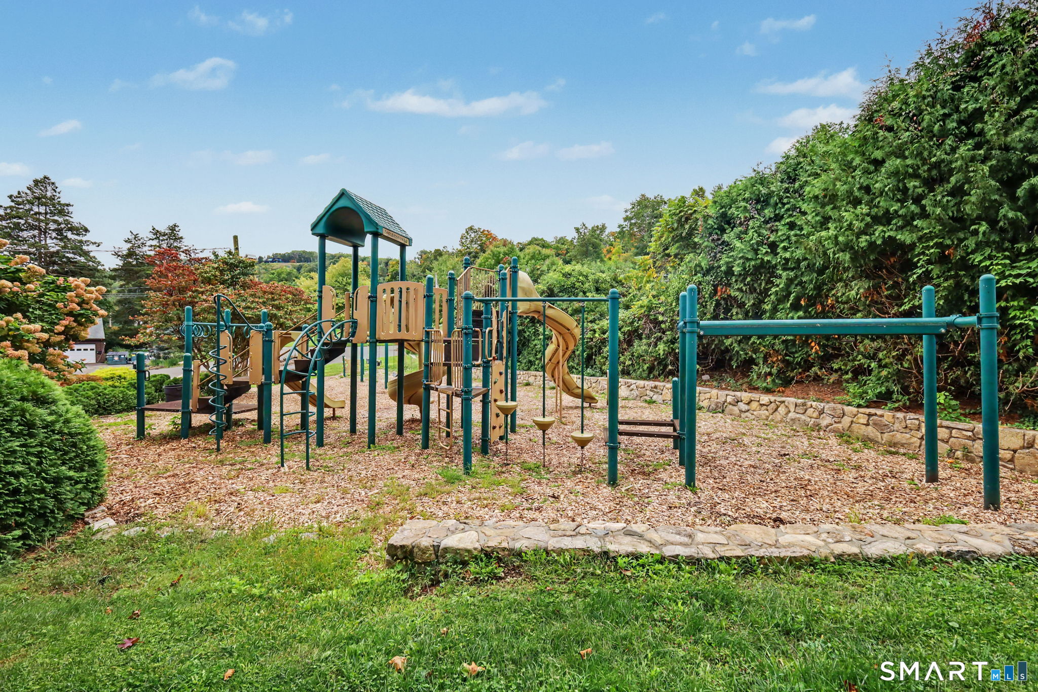 9 Candlewood Knolls Road Property Photo 28