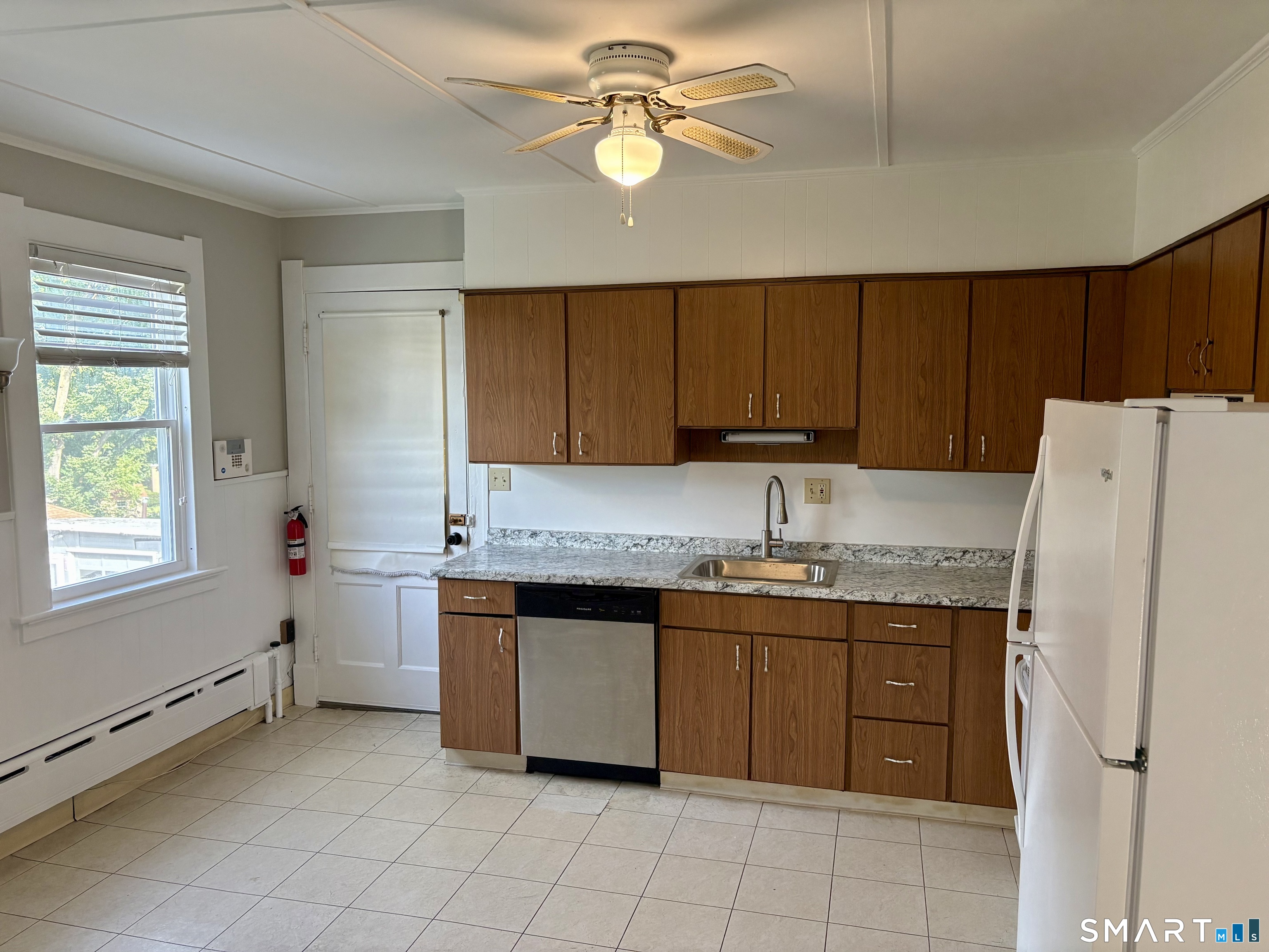 37 Hungerford Avenue Property Photo 2
