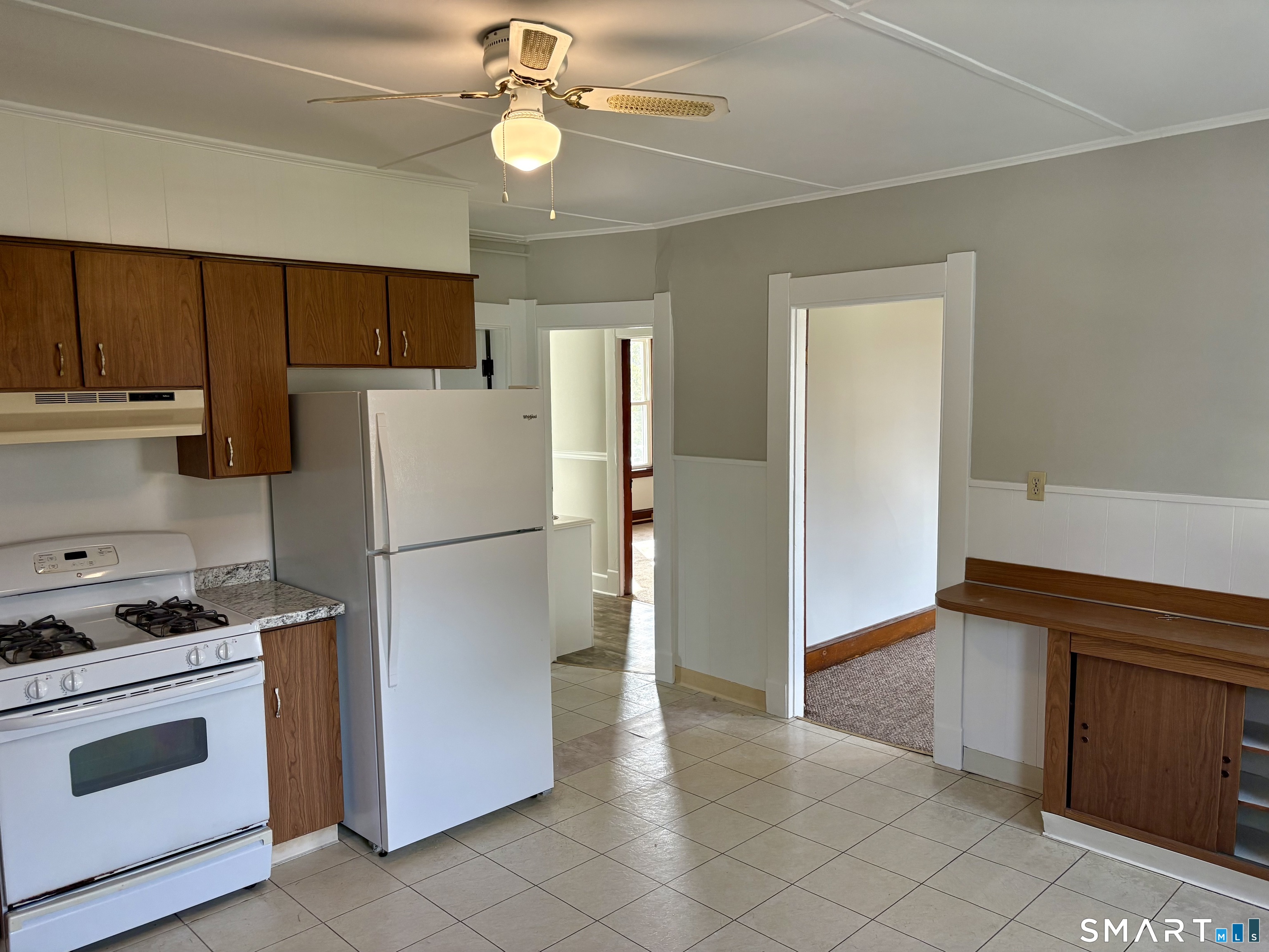 37 Hungerford Avenue Property Photo 3