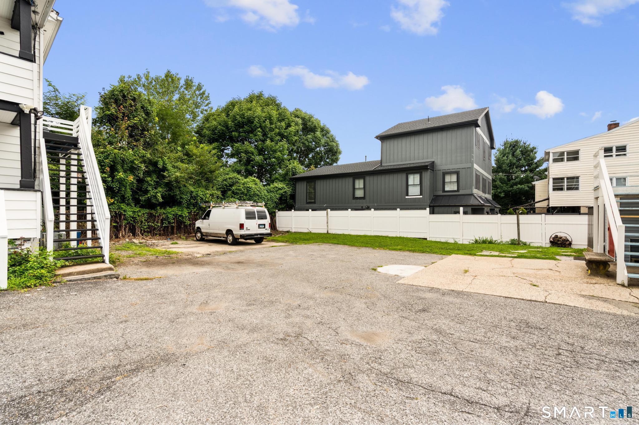 73 Alvord Lane Property Photo 8