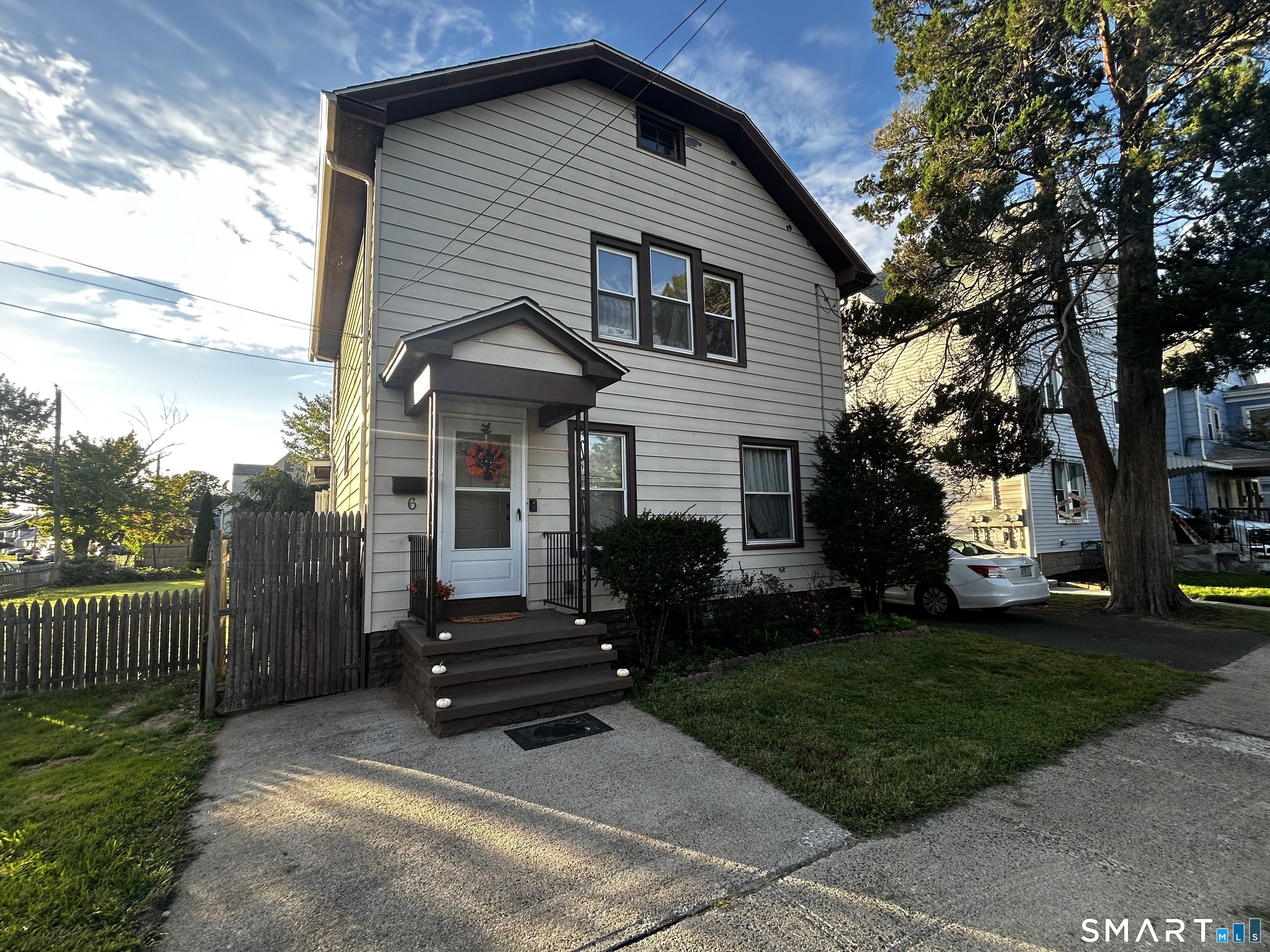 6 Cross Street Property Photo 1