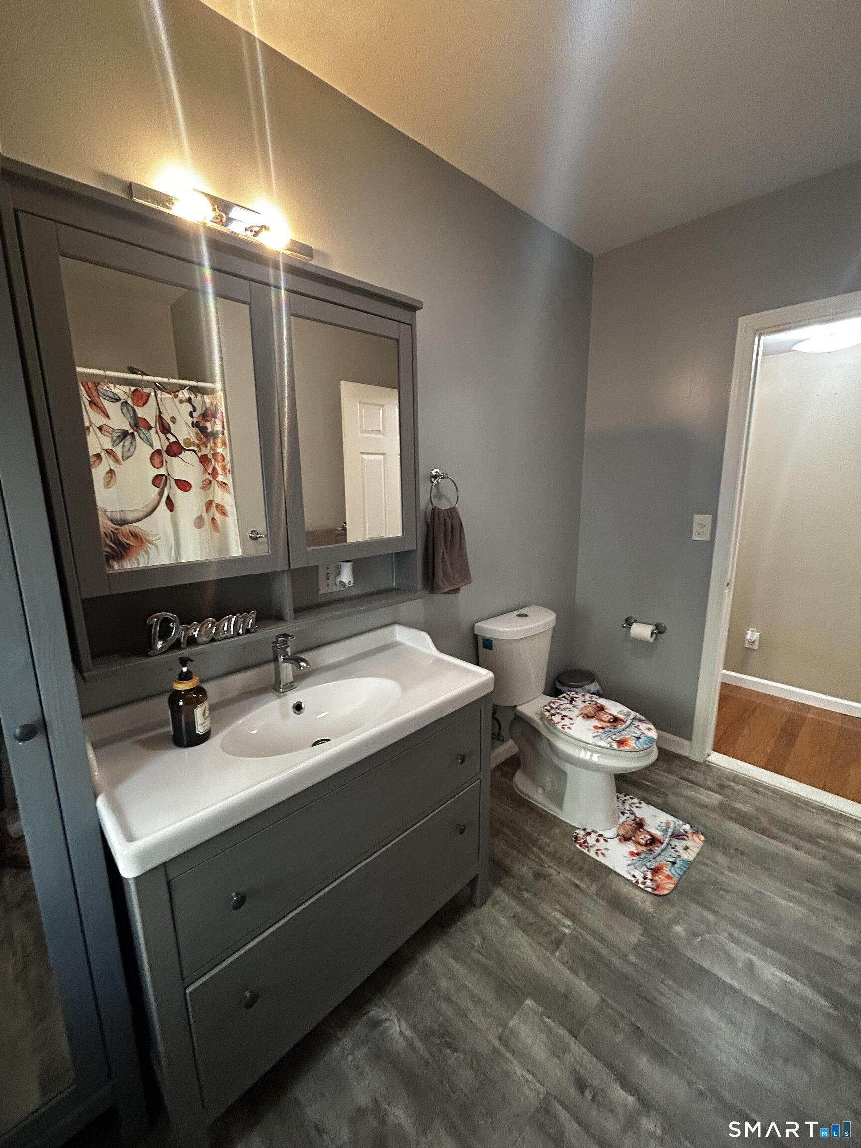 6 Cross Street Property Photo 11