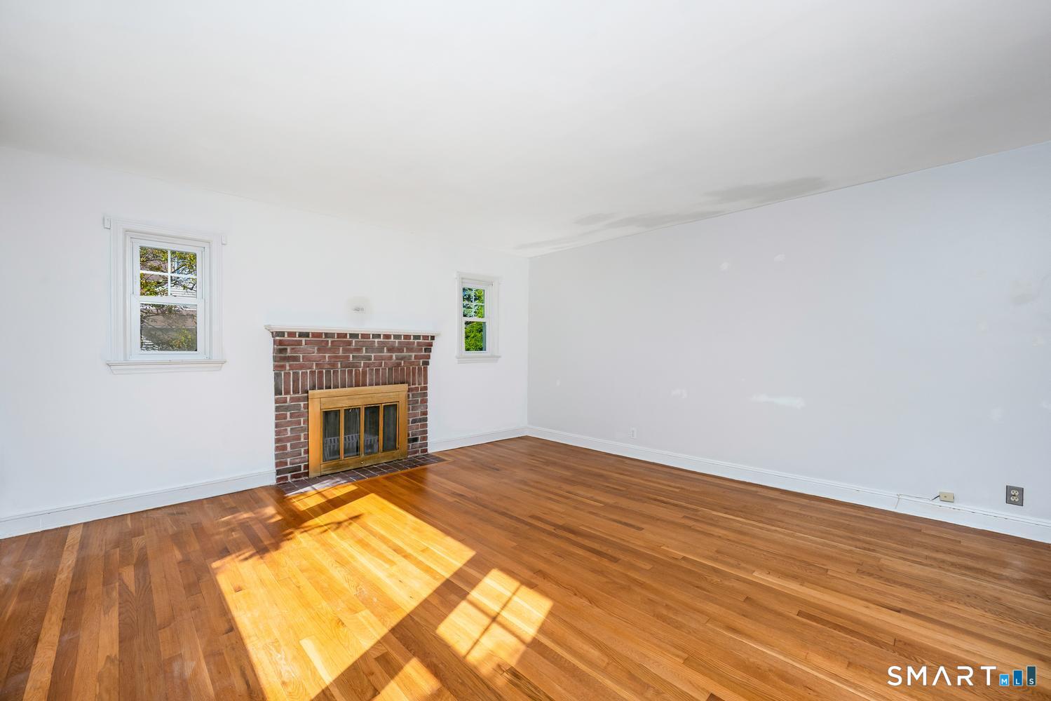 144 Mary Avenue Property Photo 7