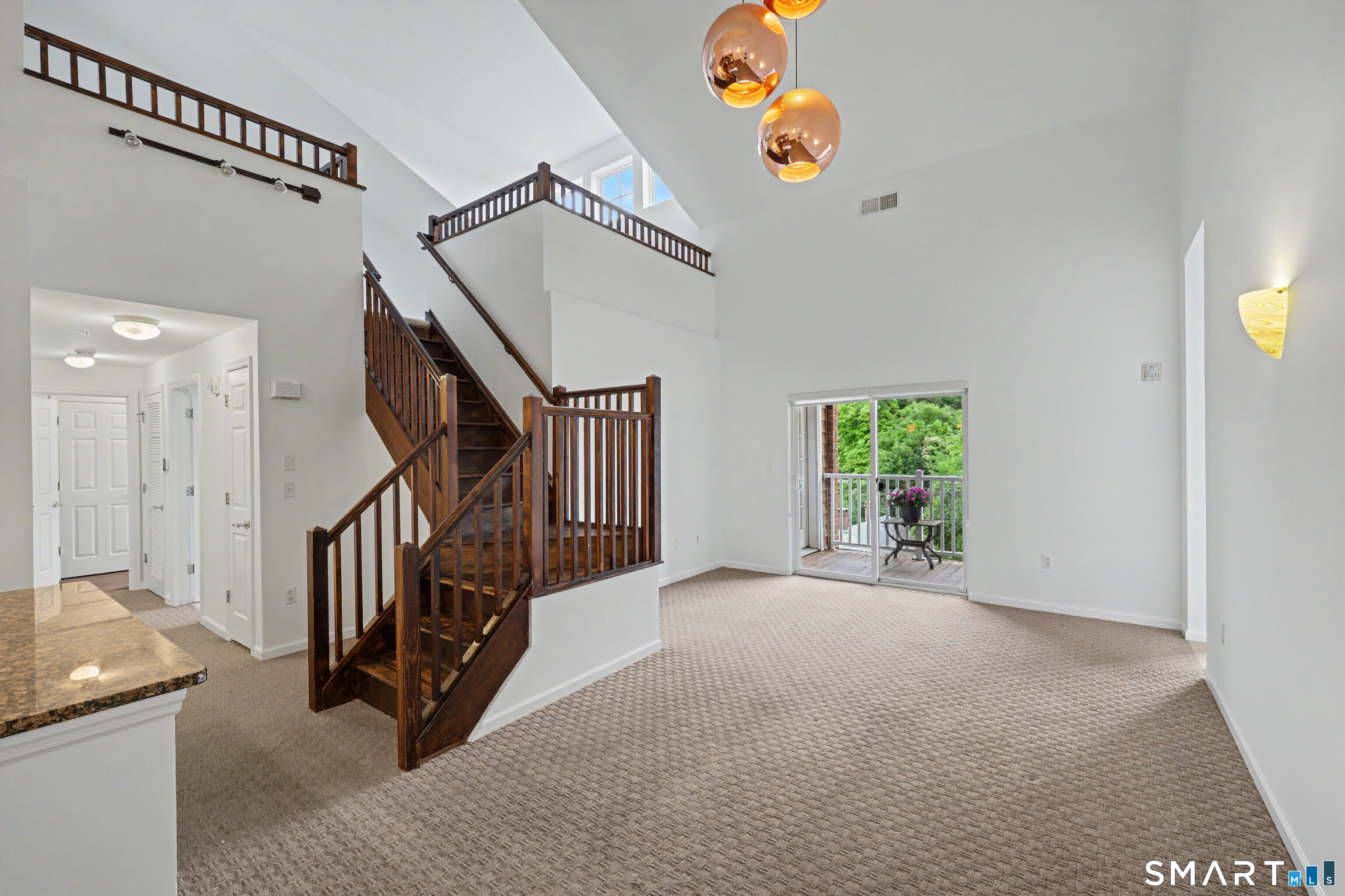 25 Adams 409 Avenue Property Photo 2