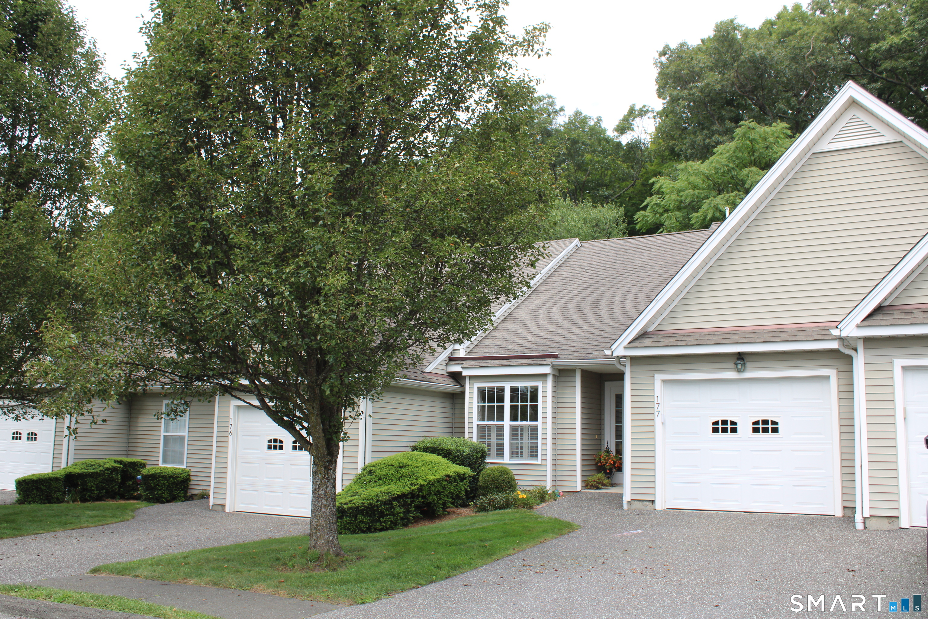 177 Julia 177 Court Property Photo 2