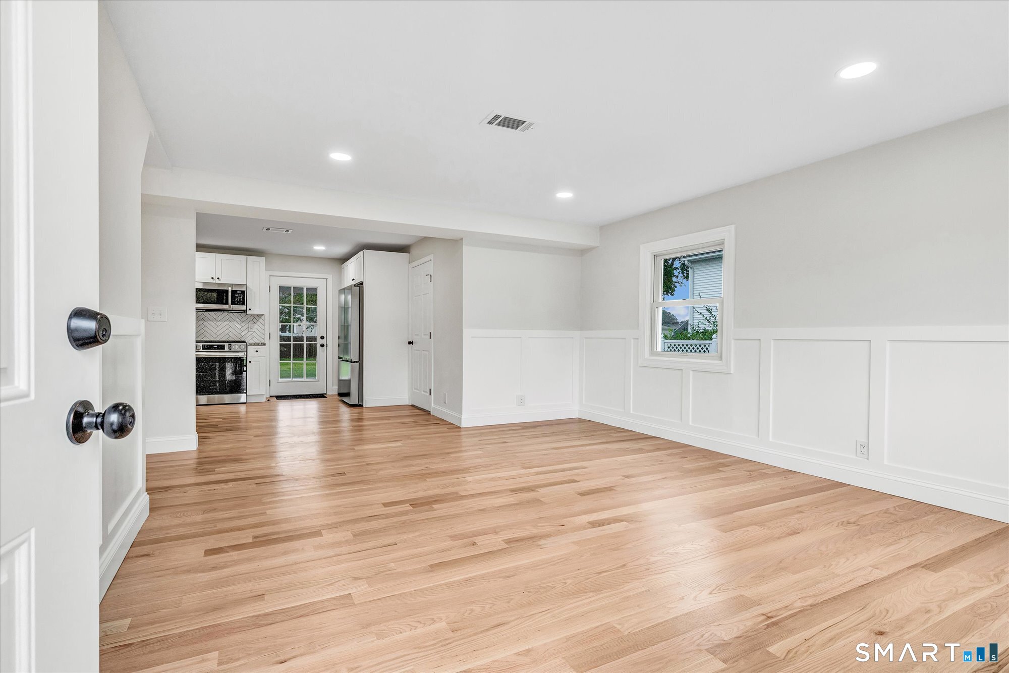 29 Meetinghouse Lane Property Photo 3