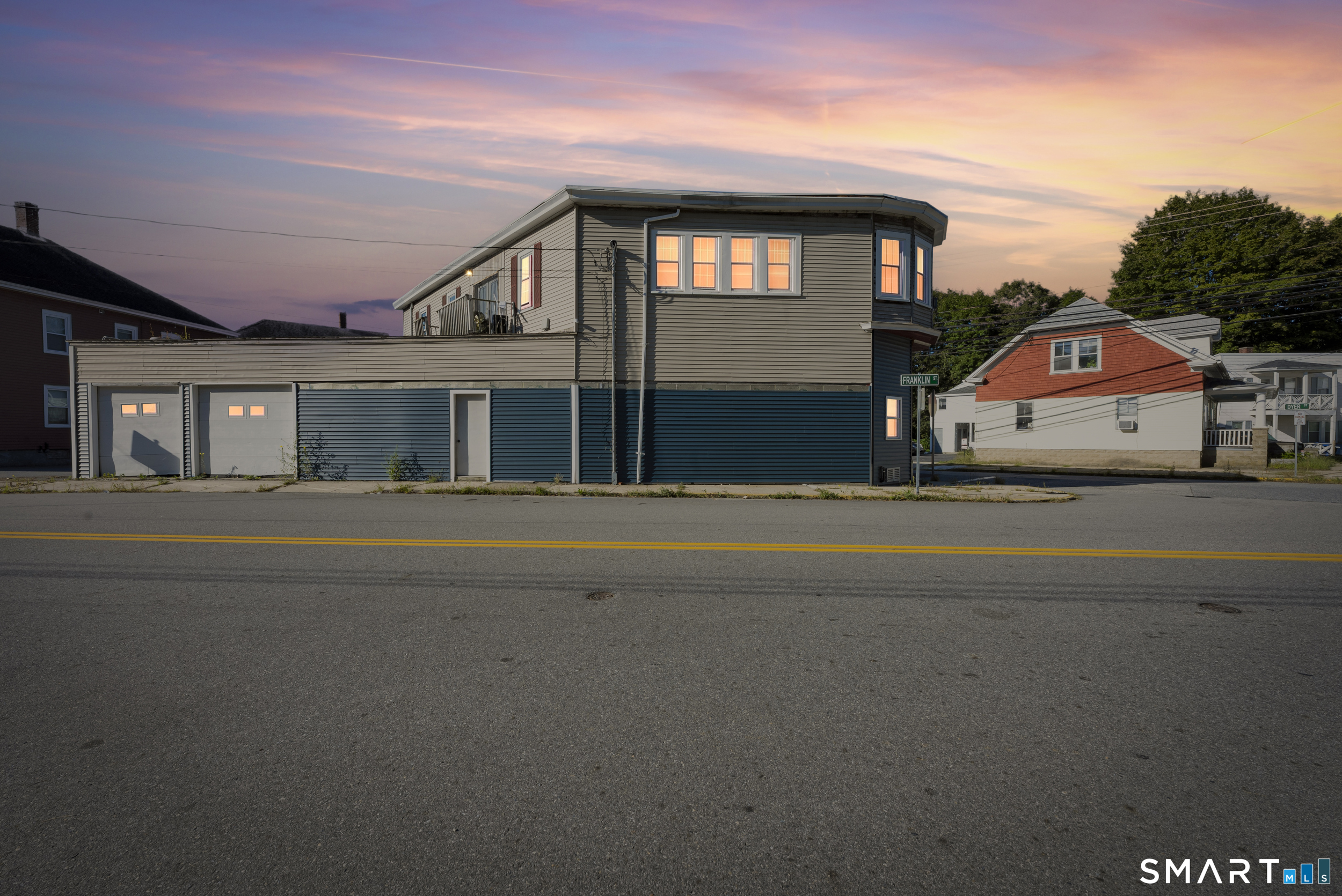 8 Dyer Street Property Photo 1