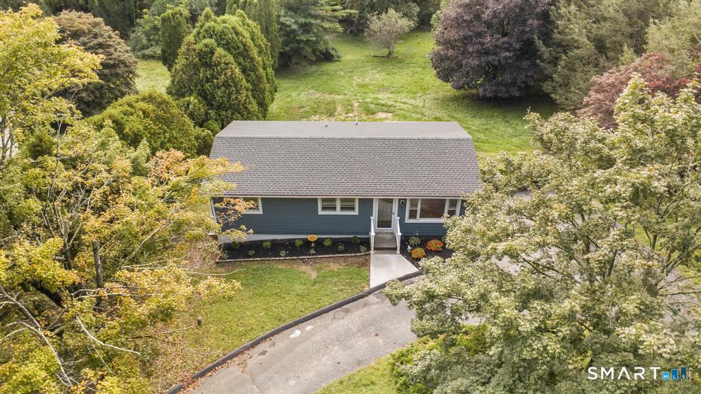 345 Harland Road Property Photo 3