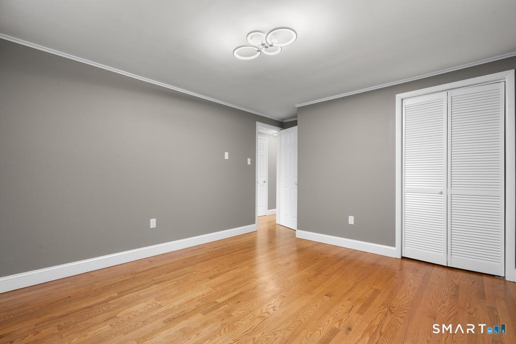 345 Harland Road Property Photo 10