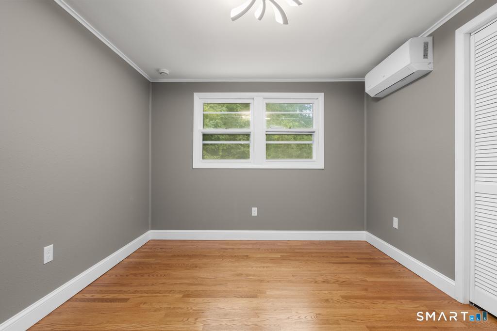 345 Harland Road Property Photo 12