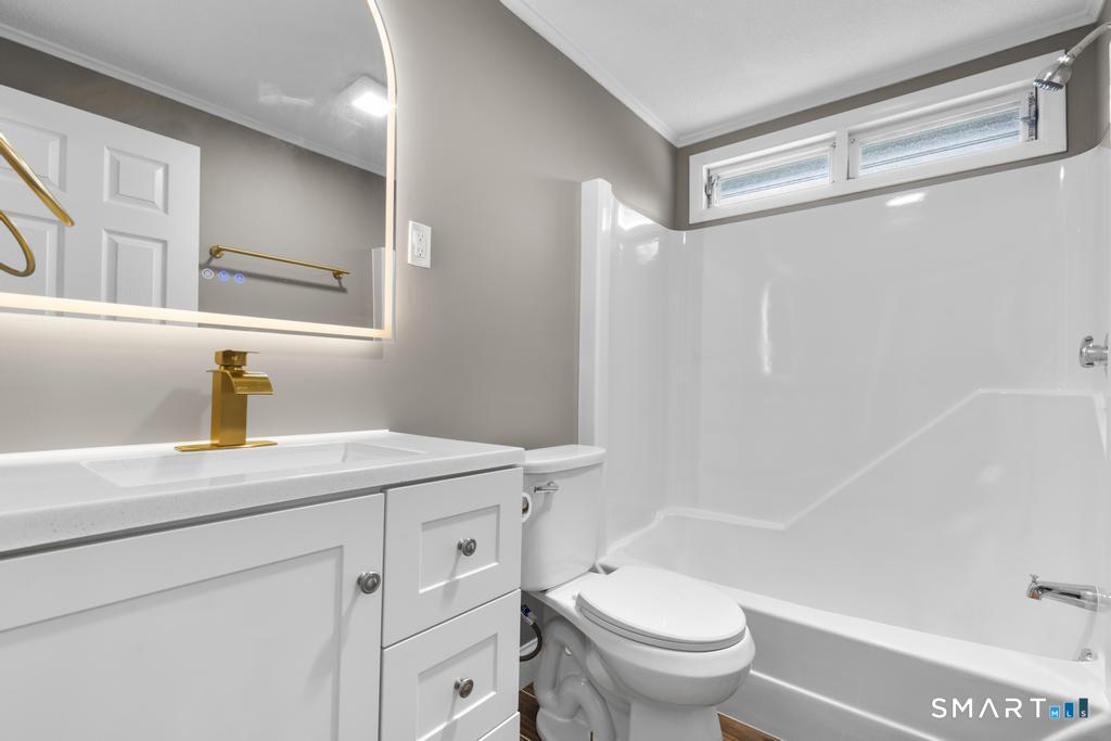 345 Harland Road Property Photo 14