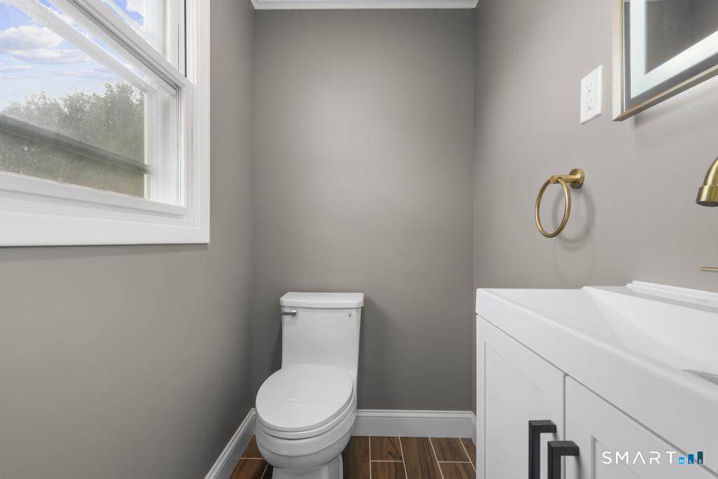 345 Harland Road Property Photo 17