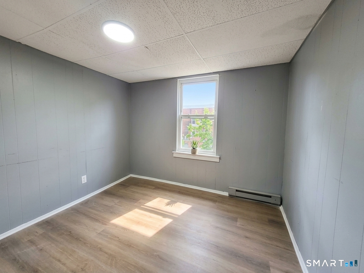 67 Burton 3rd Floor Street Property Photo 3