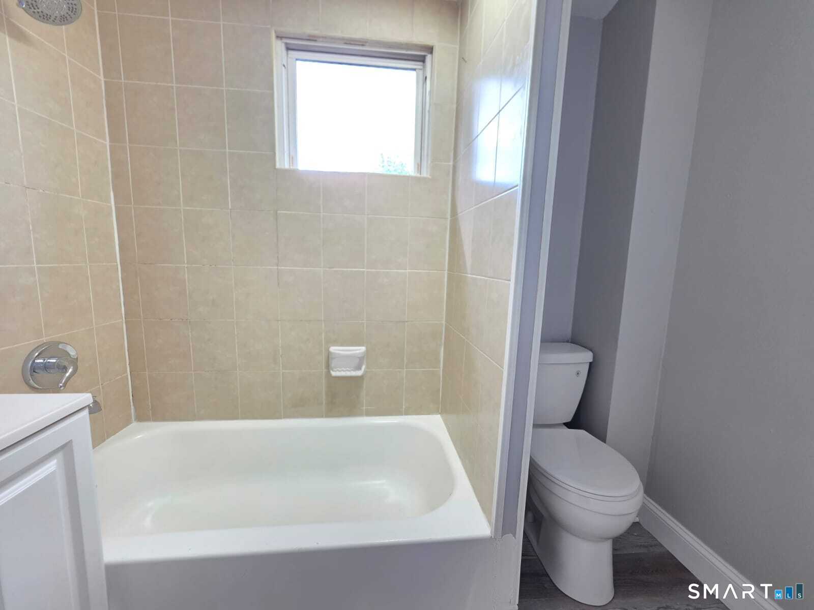 67 Burton 3rd Floor Street Property Photo 7