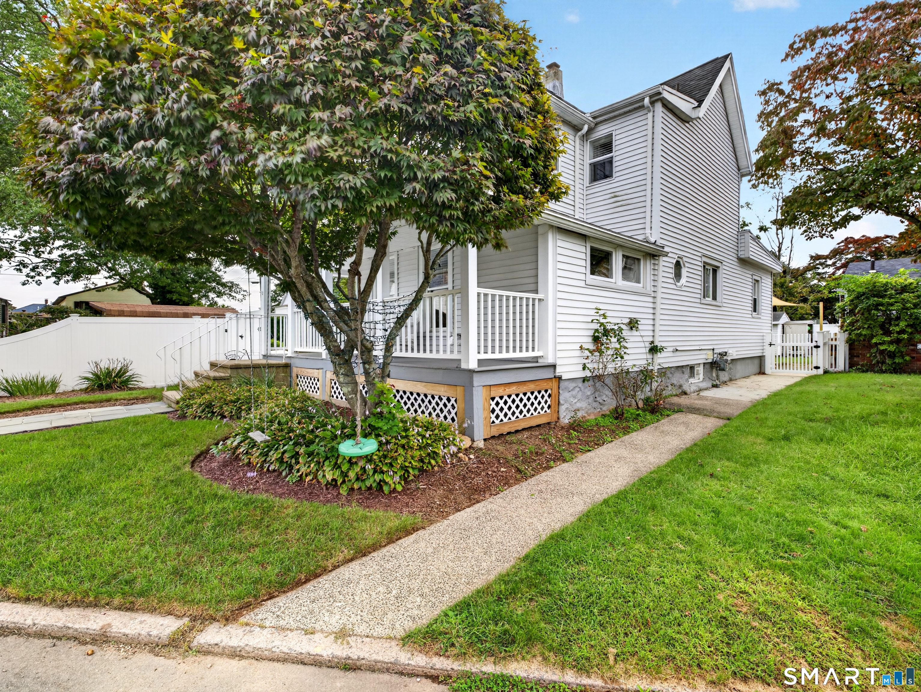 5 Doty Place Property Photo 2