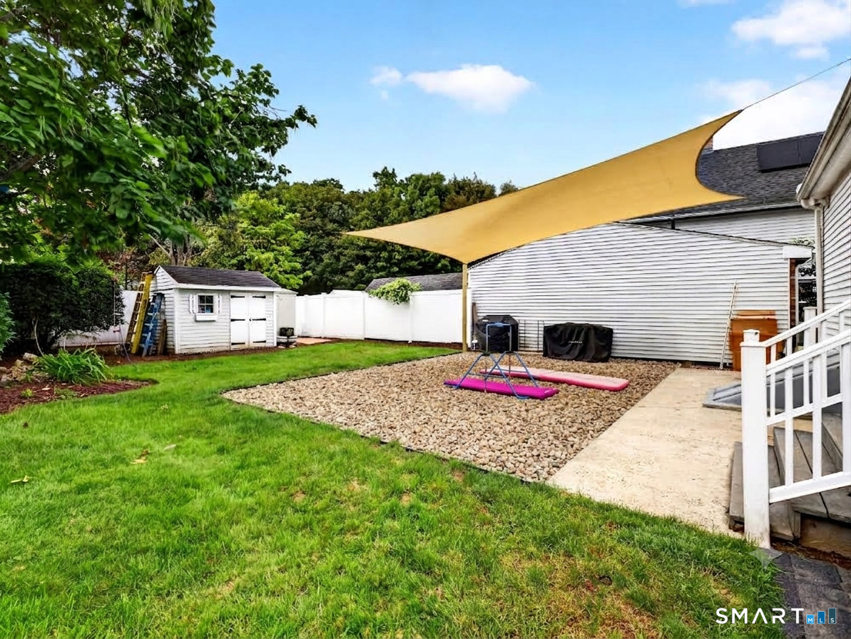 5 Doty Place Property Photo 27