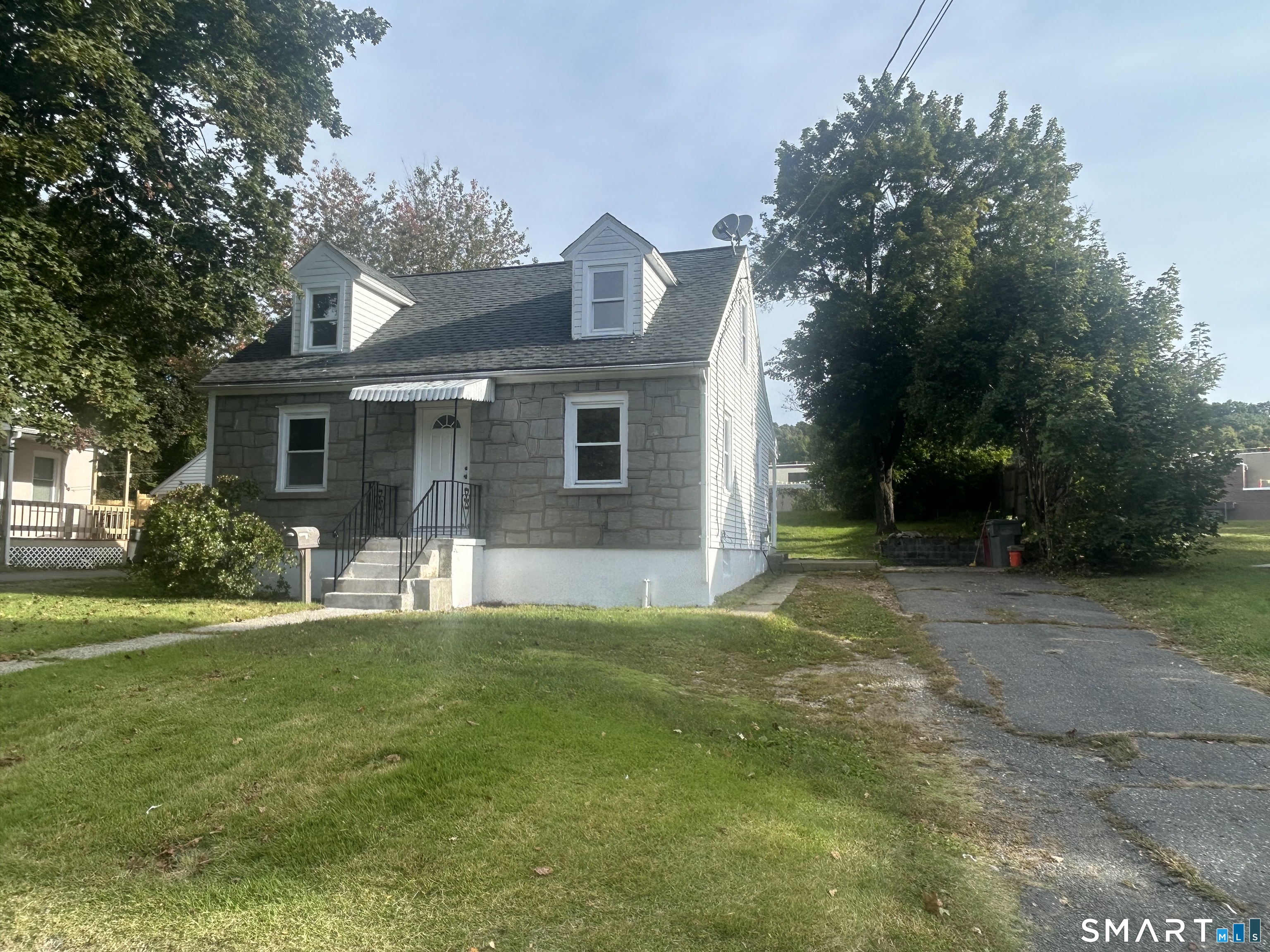 521 Rubber Avenue Property Photo 1