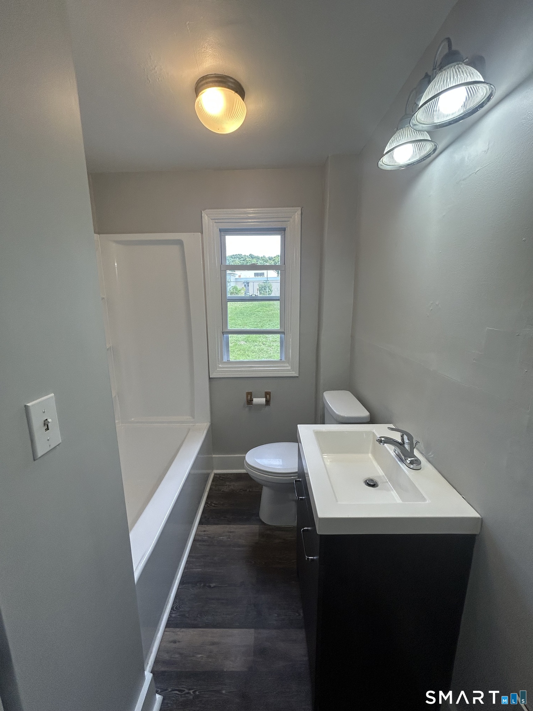 521 Rubber Avenue Property Photo 9