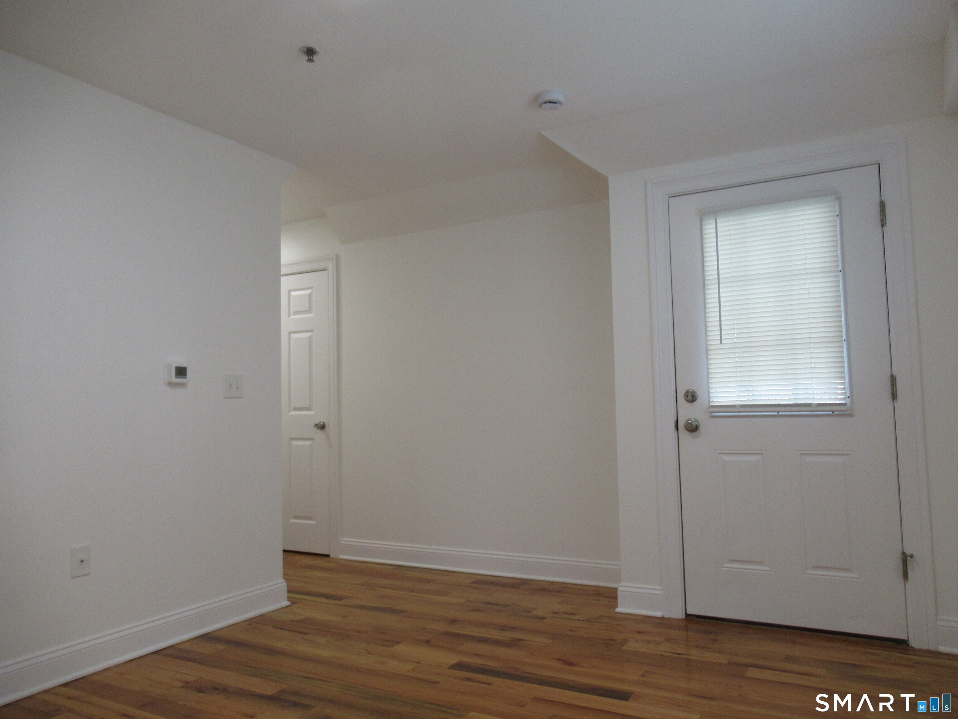 863-865 Brewster Street Property Photo 7