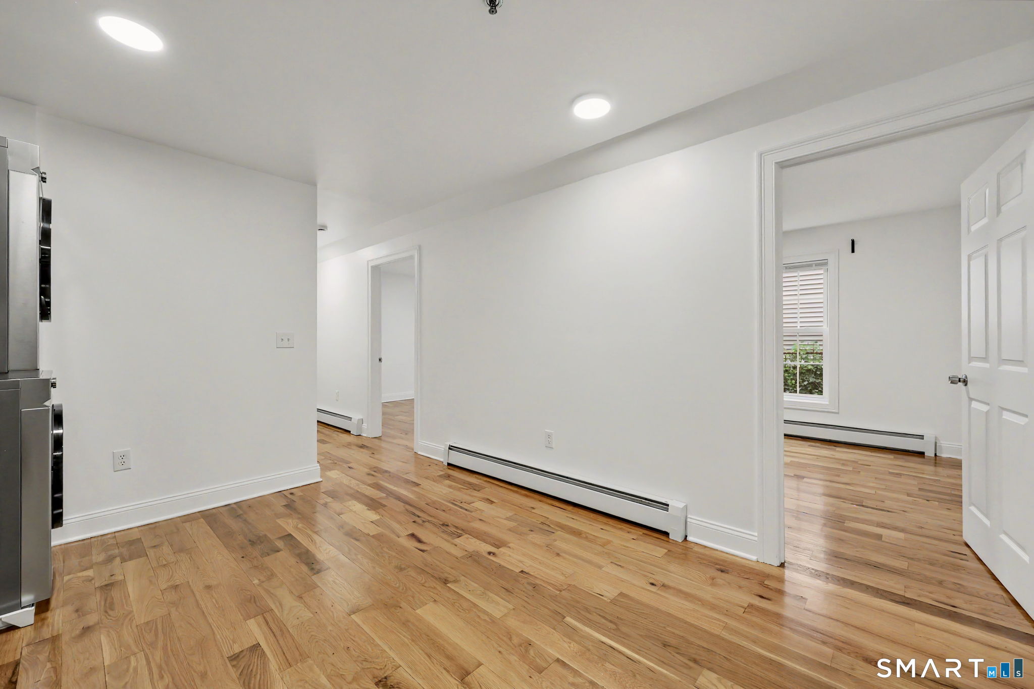 863-865 Brewster Street Property Photo 13