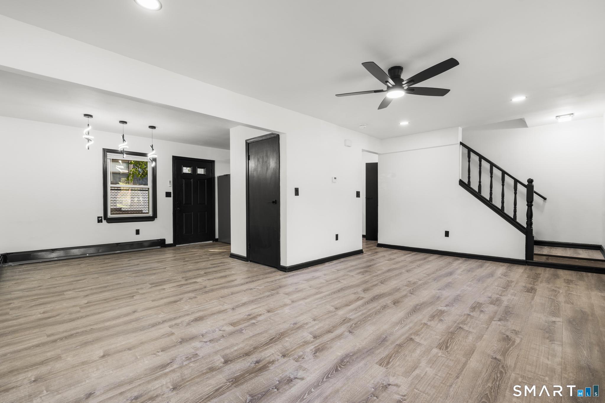 571 Garden Street Property Photo 1