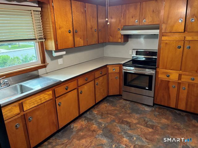 104 Meadow Street Property Photo 4