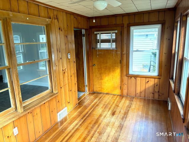 104 Meadow Street Property Photo 9