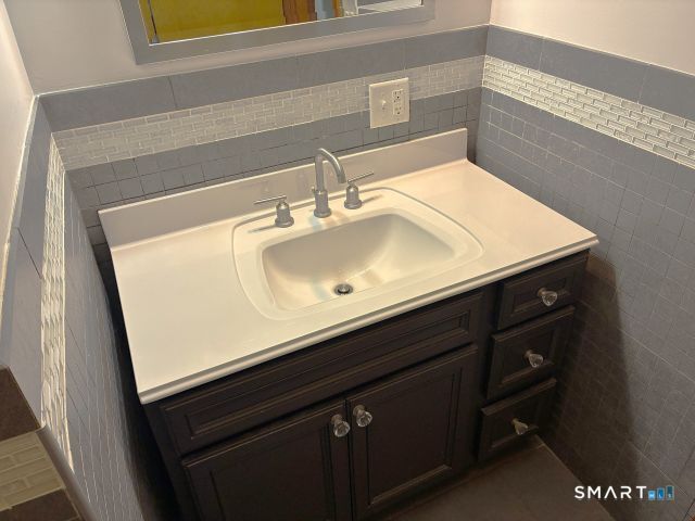 104 Meadow Street Property Photo 11