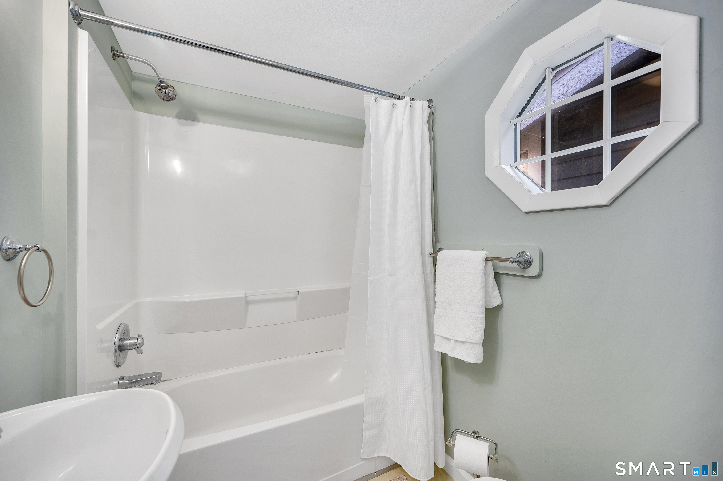 109 Salt Island Road Property Photo 10