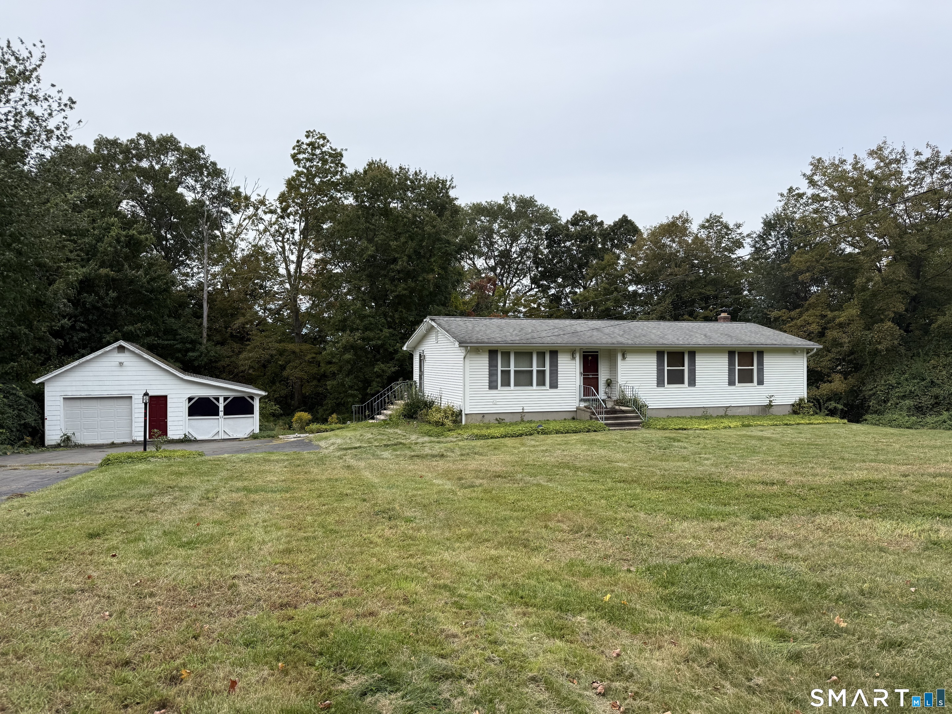 371 Race Hill Road Property Photo 3