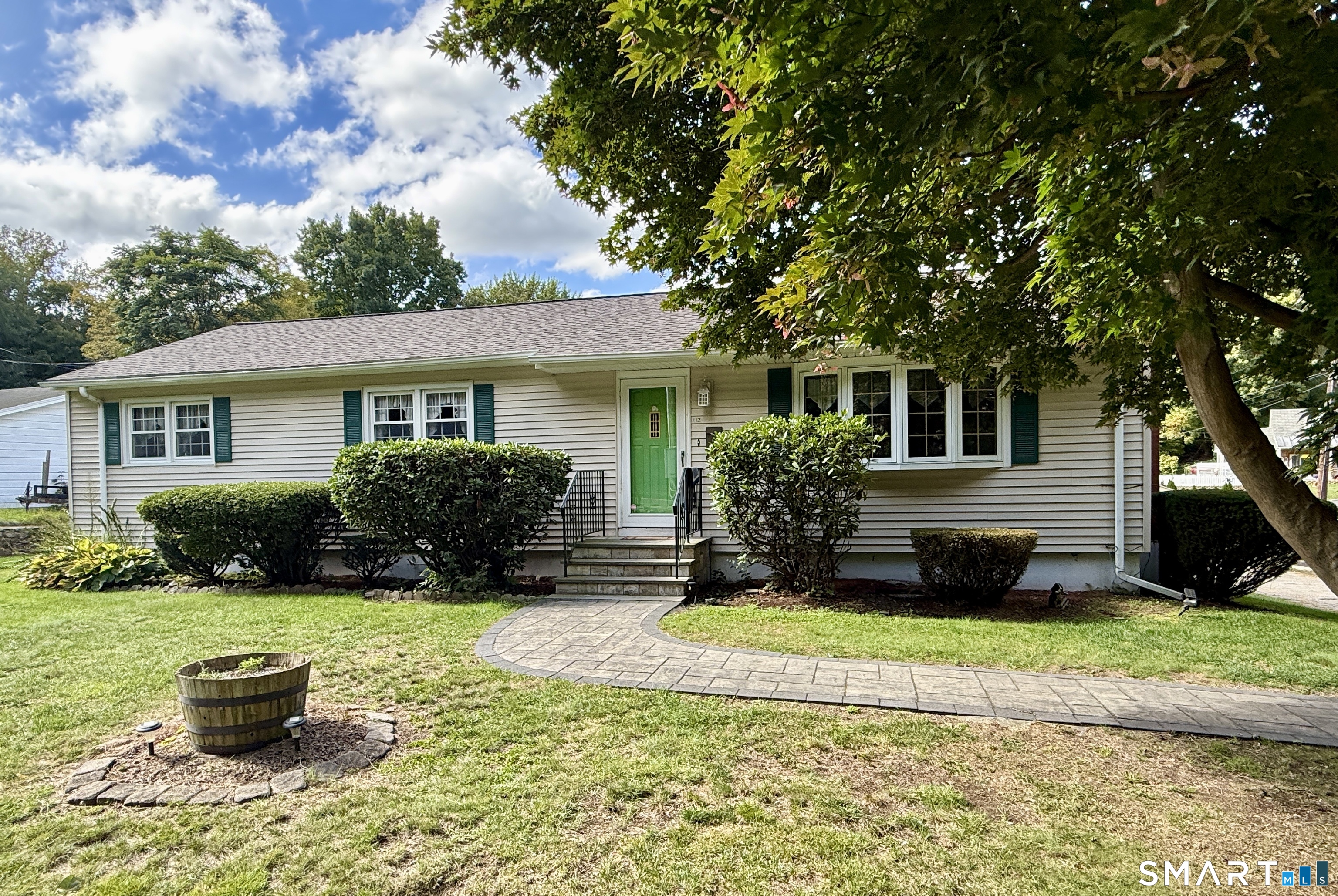 112 Maple Street Property Photo 1