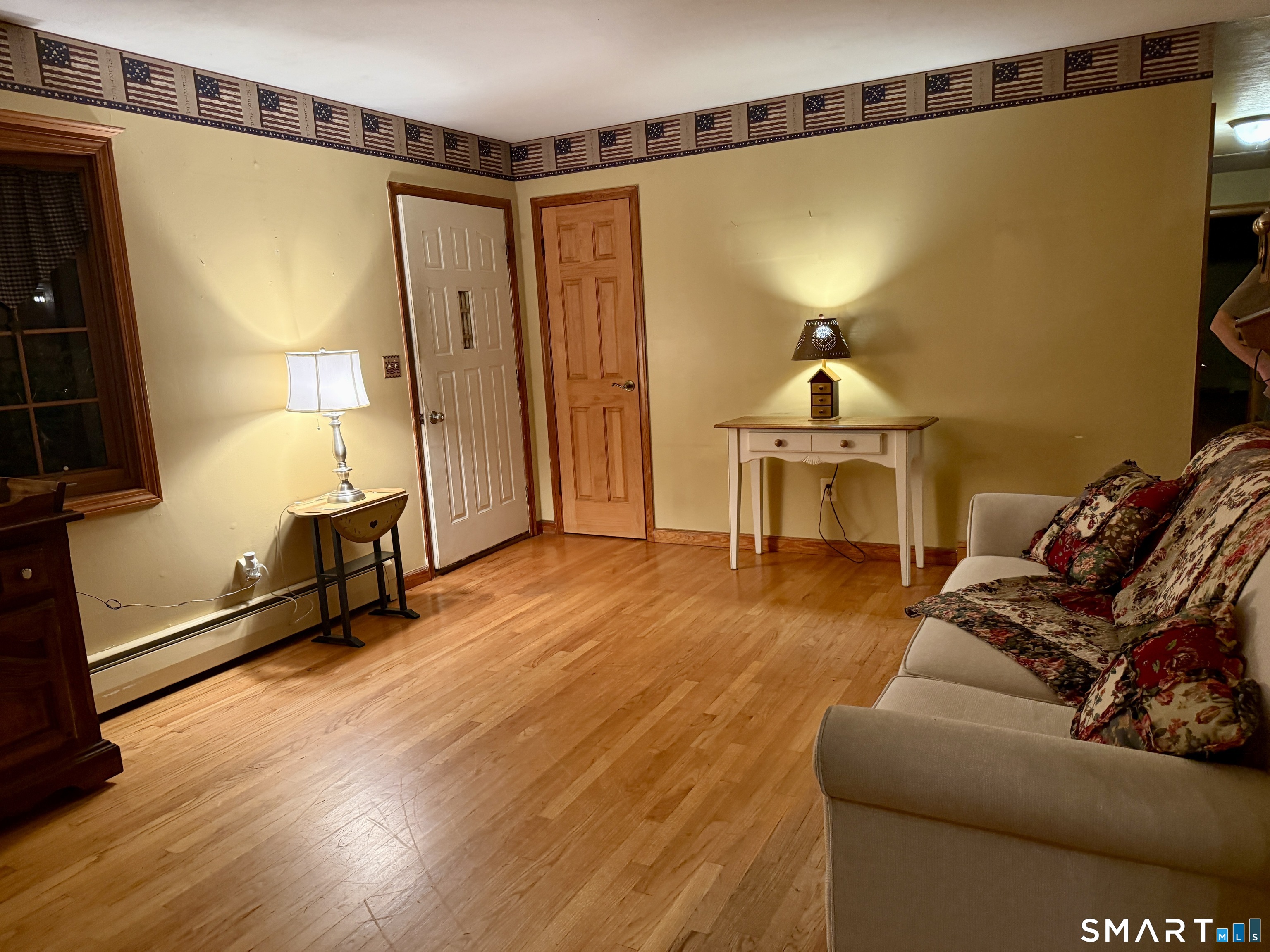 112 Maple Street Property Photo 4