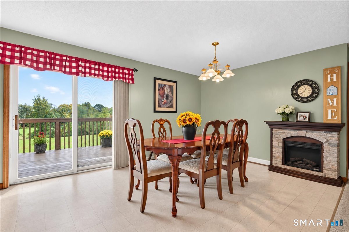 45 Wolf Den Drive Property Photo 10