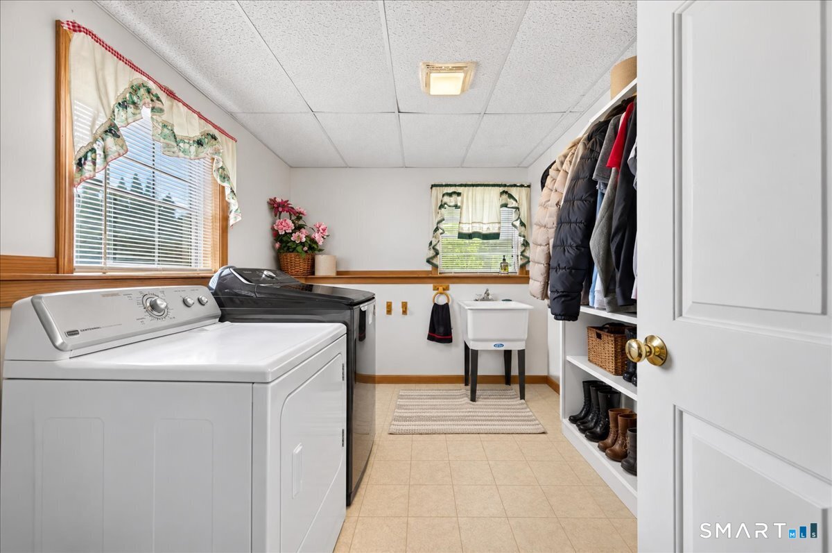 45 Wolf Den Drive Property Photo 27