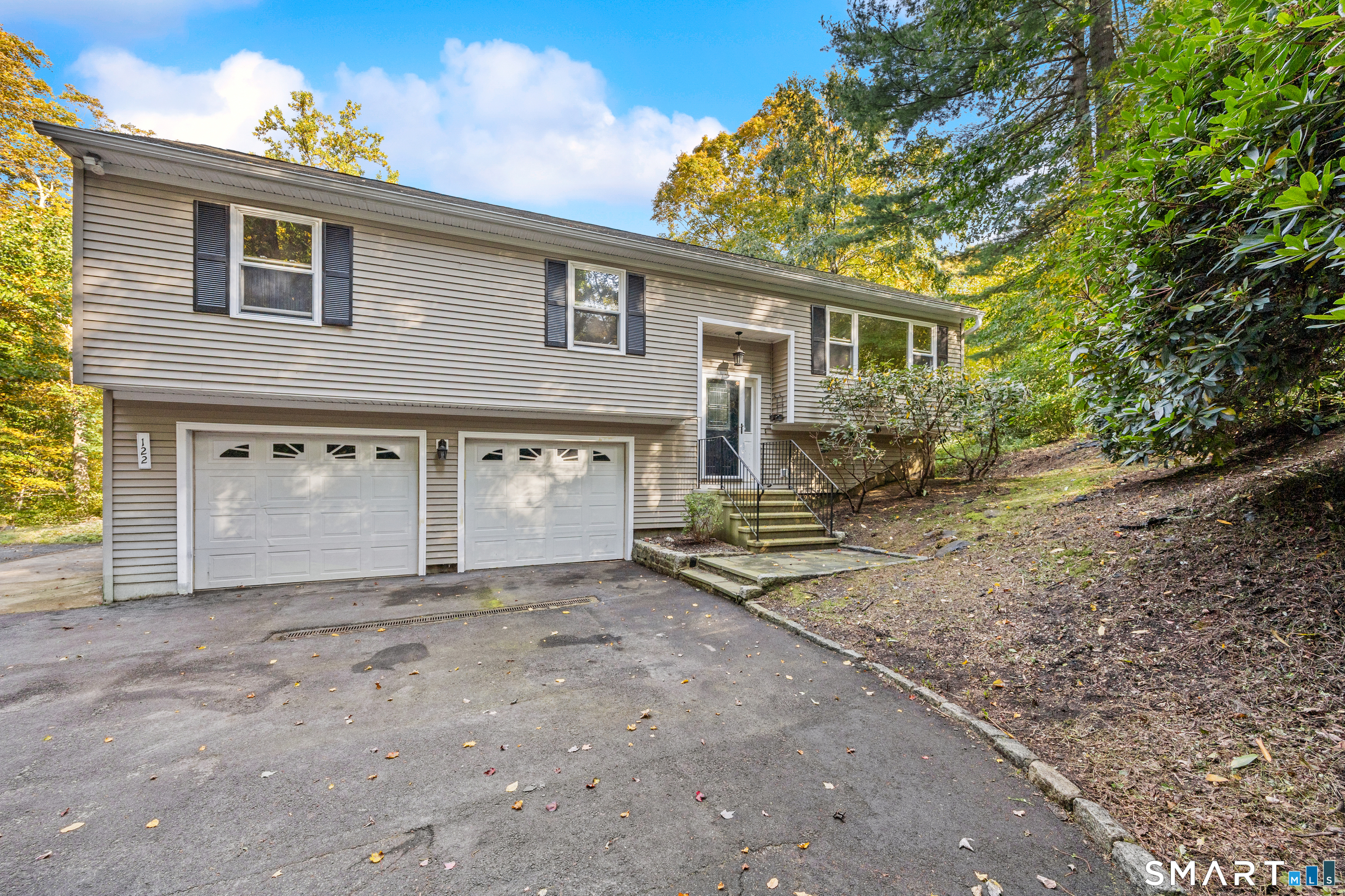 122 Maple Hill Road Property Photo 1