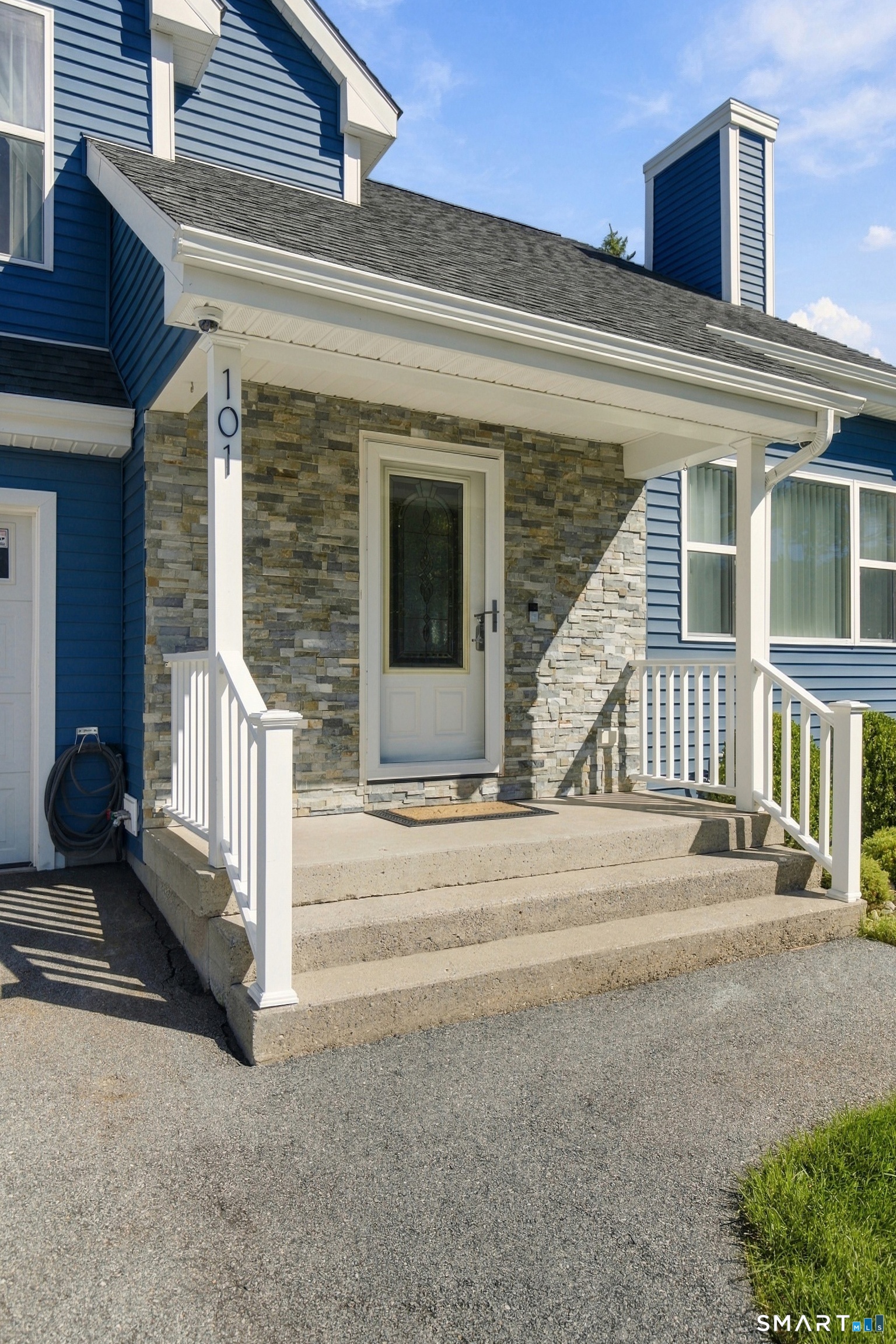101 Deercrest Drive Property Photo 4