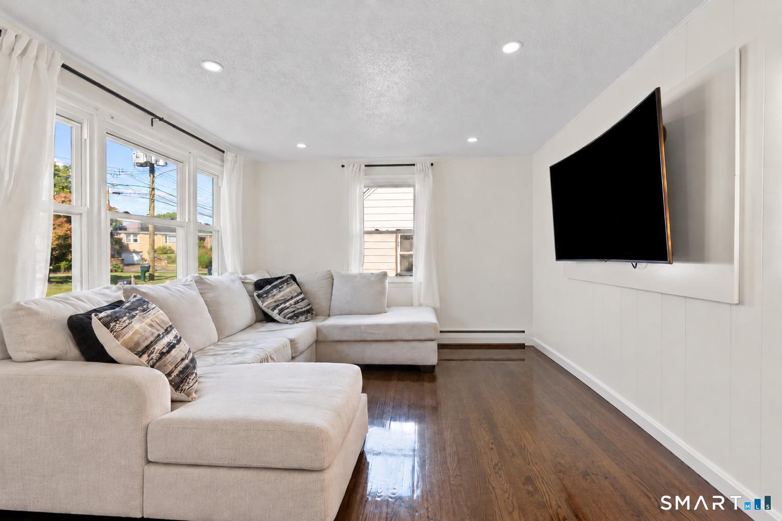 57 Burr Street Property Photo 7