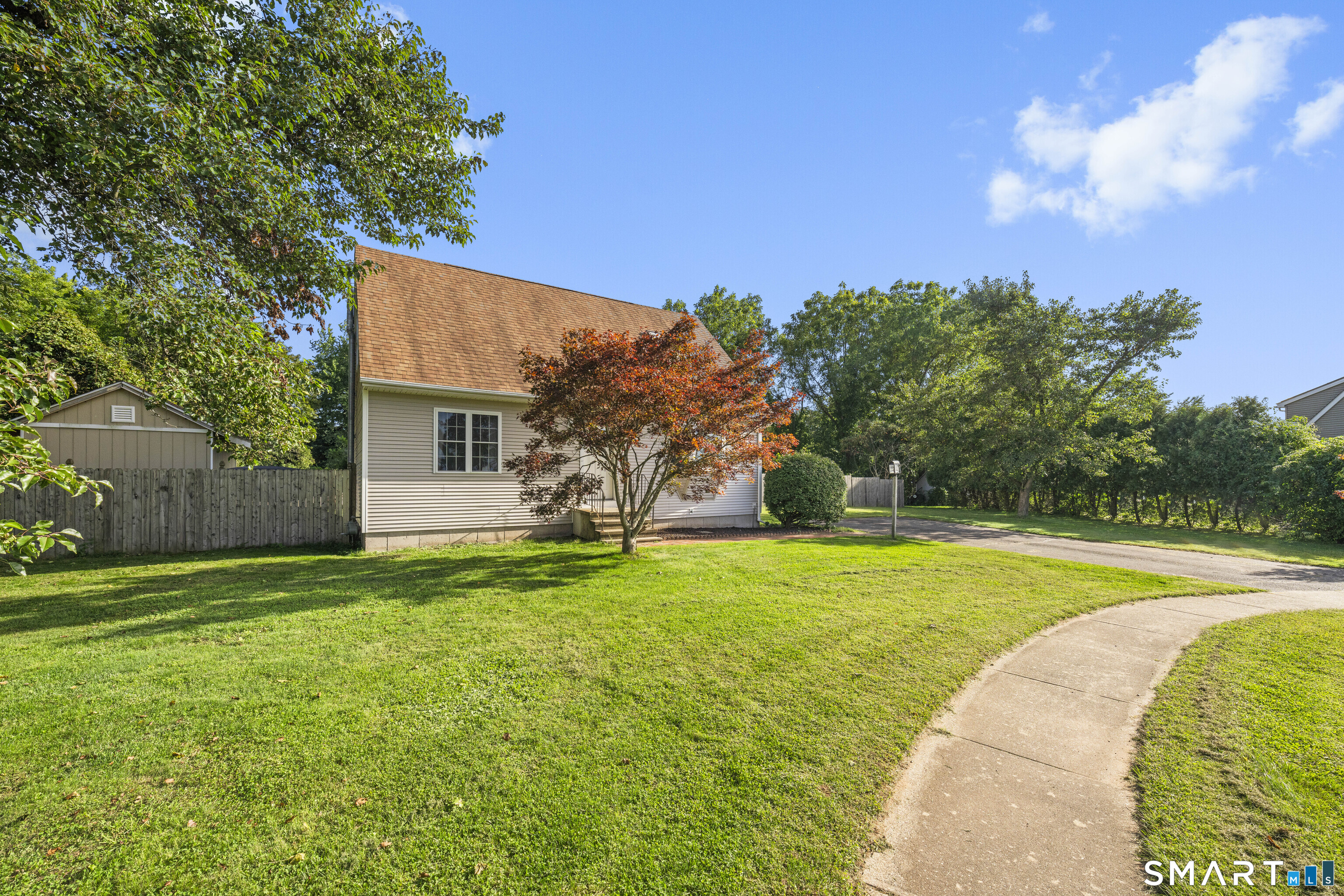24 Greenfarms Lane Property Photo 2