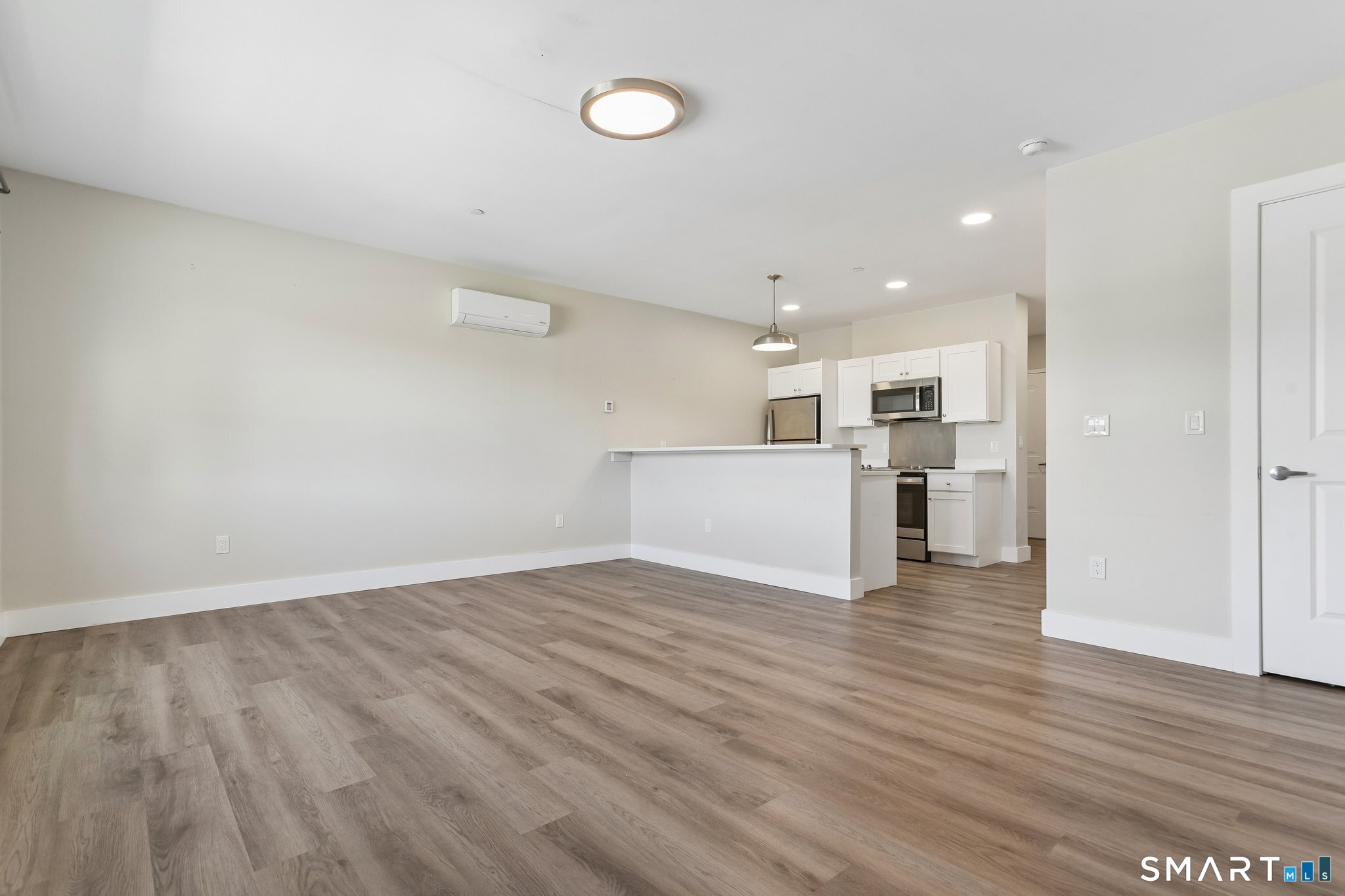256 Captain Thomas 208 Boulevard Property Photo 2