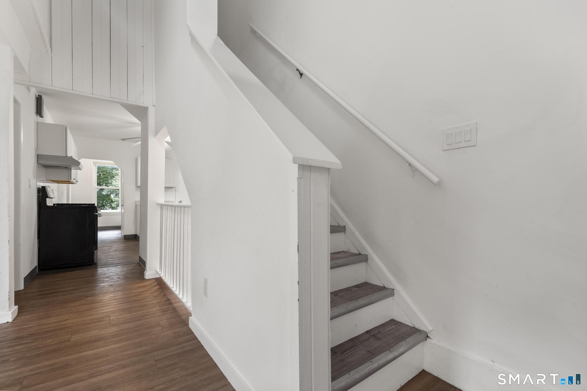 323 Division West Street Property Photo 11