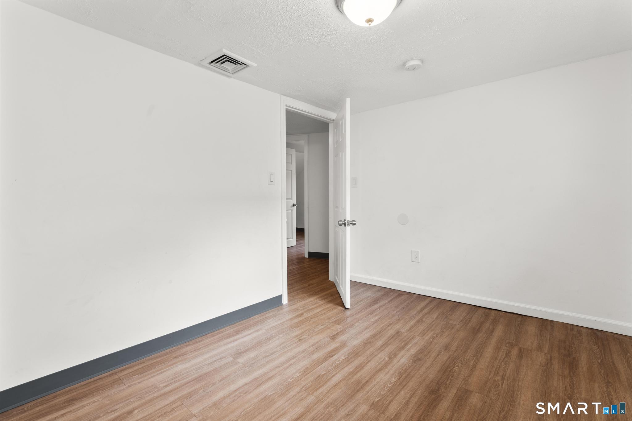 323 Division West Street Property Photo 13