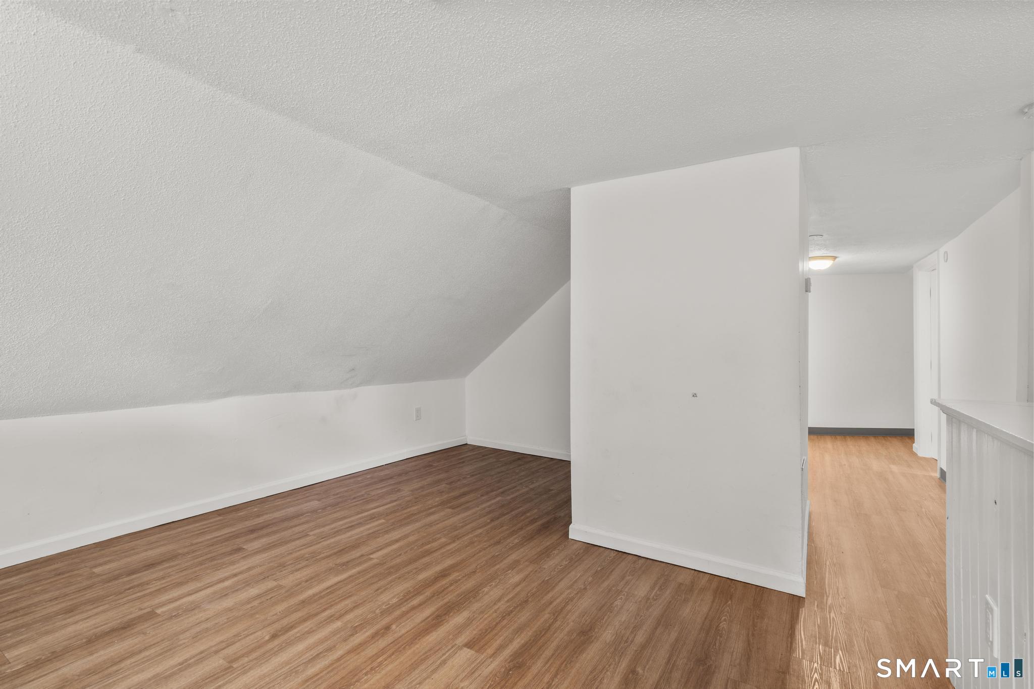 323 Division West Street Property Photo 15