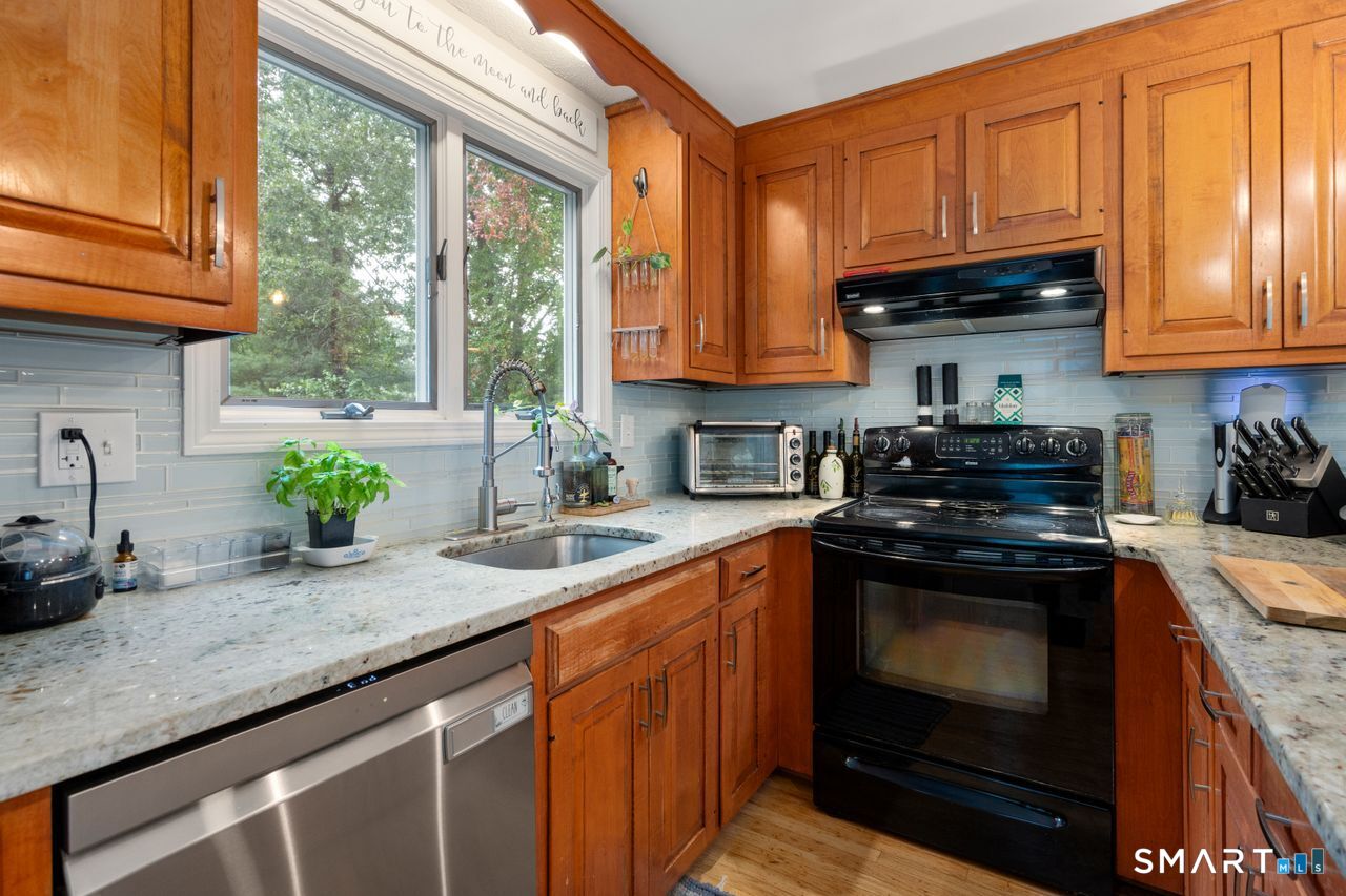 116 Bramblebush Road Property Photo 6