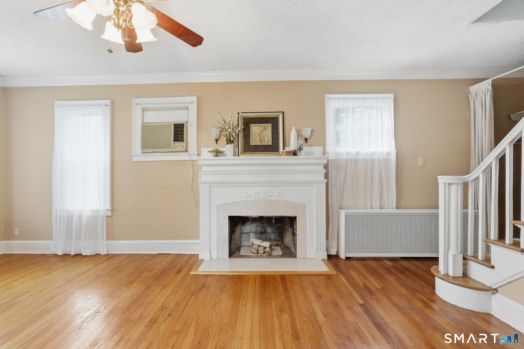 424 Commonwealth Avenue Property Photo 5