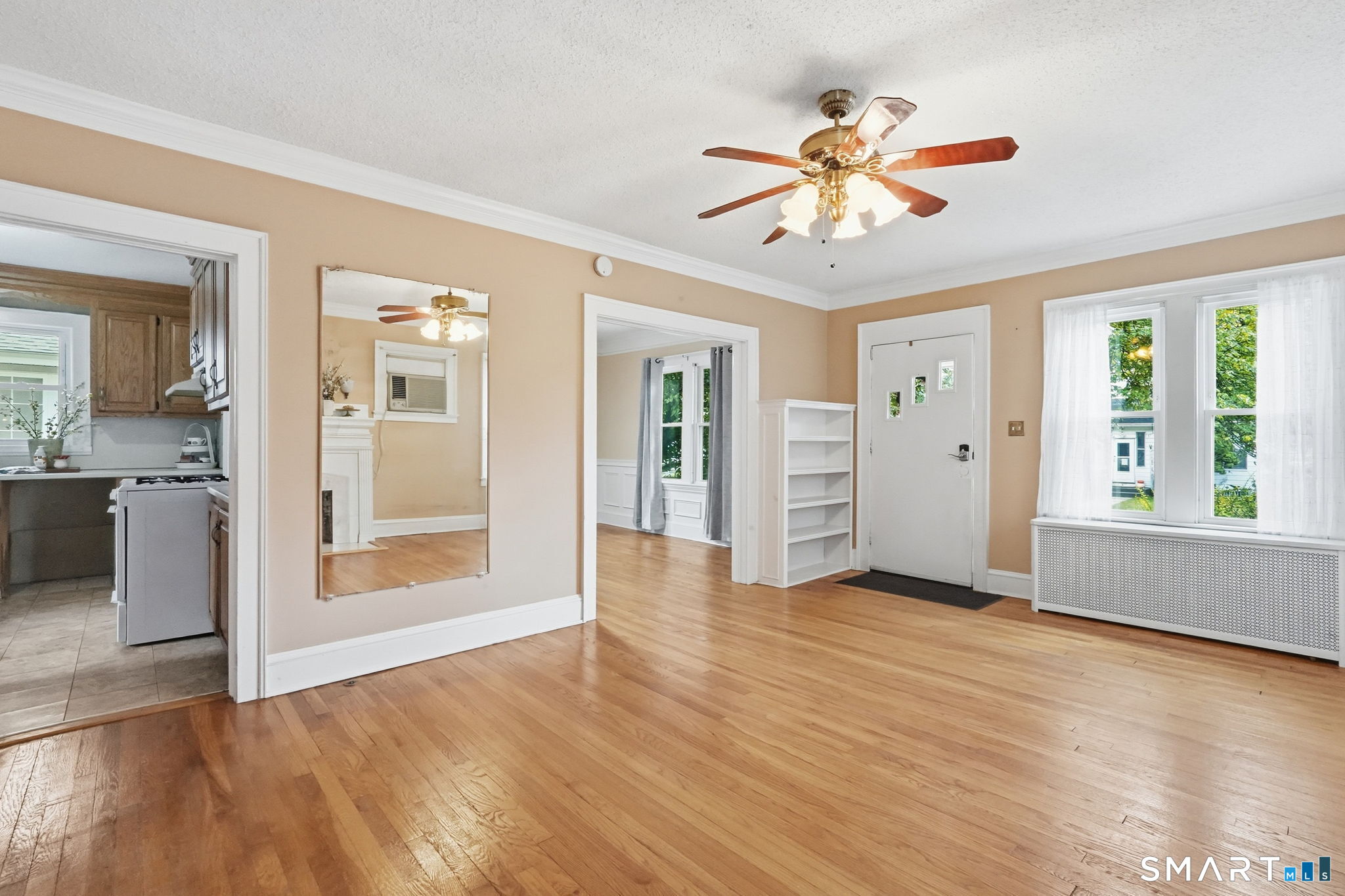 424 Commonwealth Avenue Property Photo 6