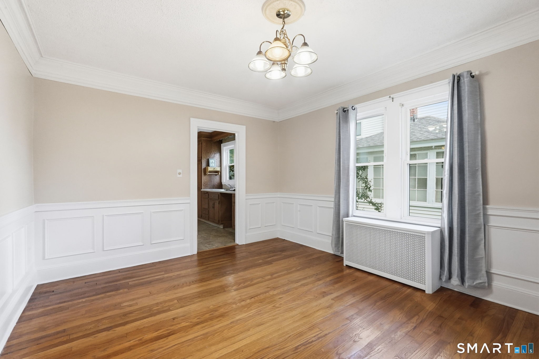 424 Commonwealth Avenue Property Photo 9