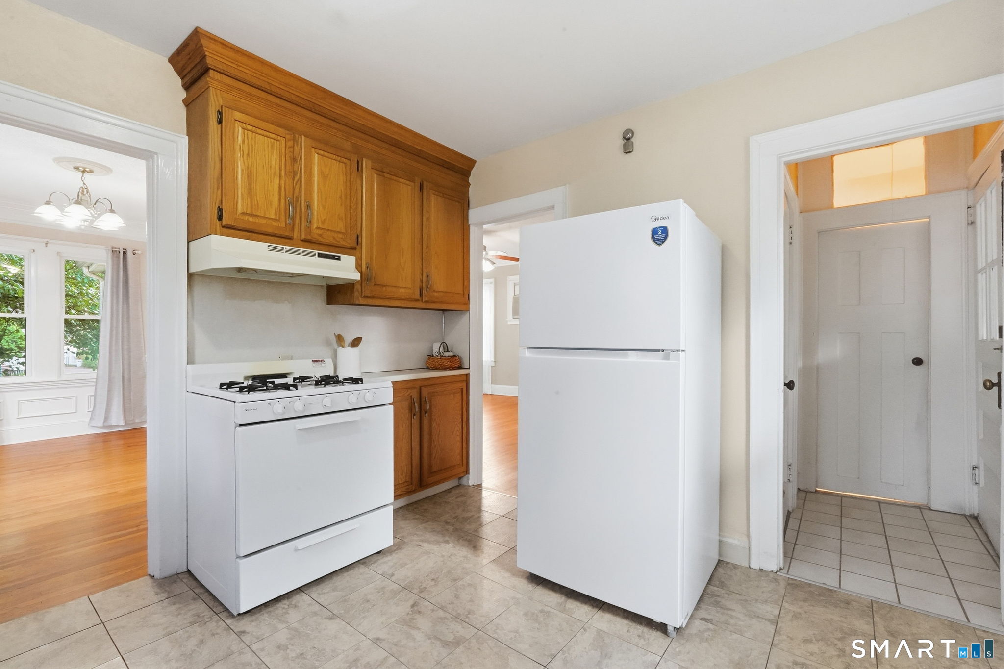 424 Commonwealth Avenue Property Photo 12